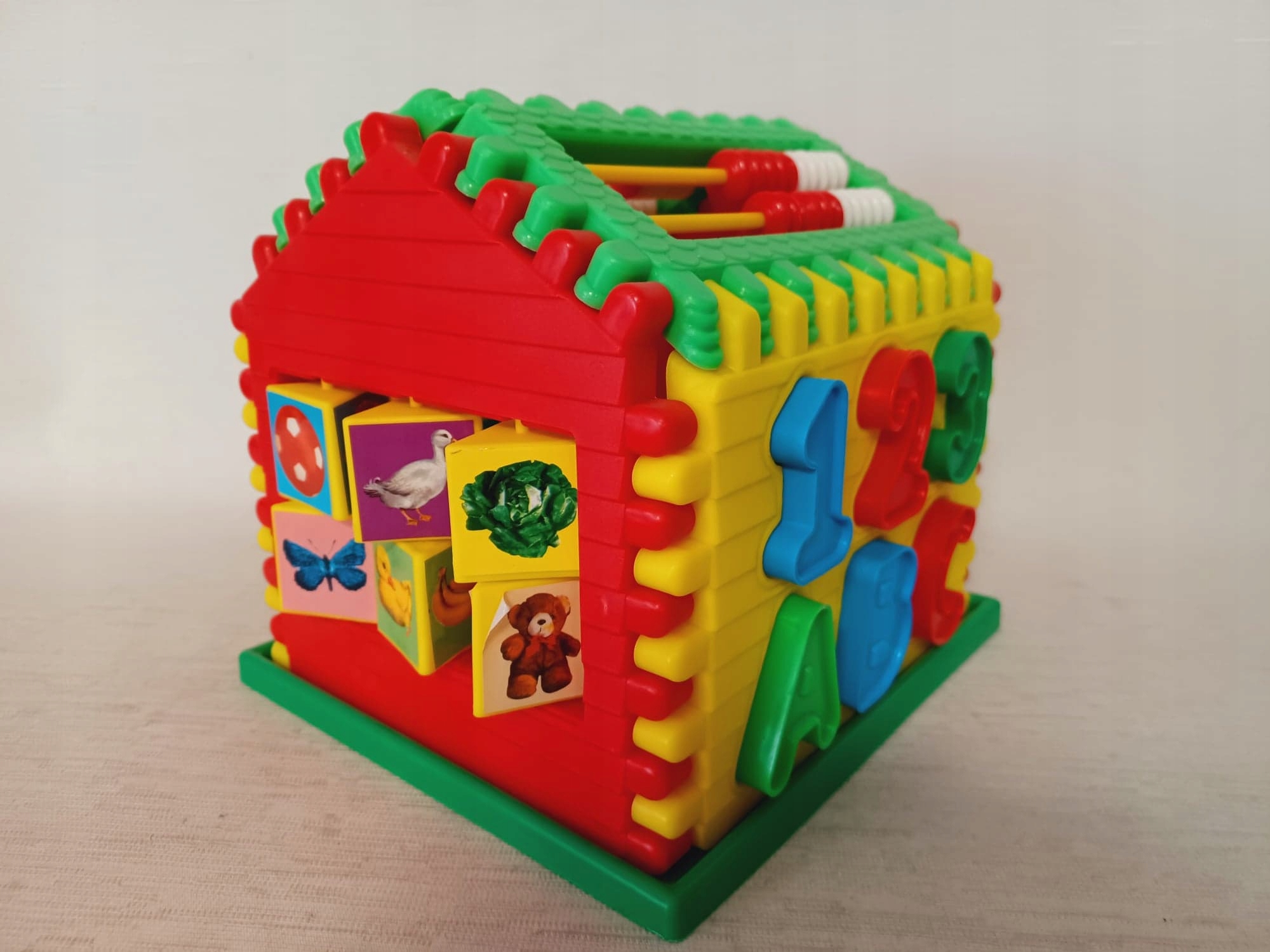 Domek Alicji 00135 – Edukacyjna zabawka dla najmłodszych