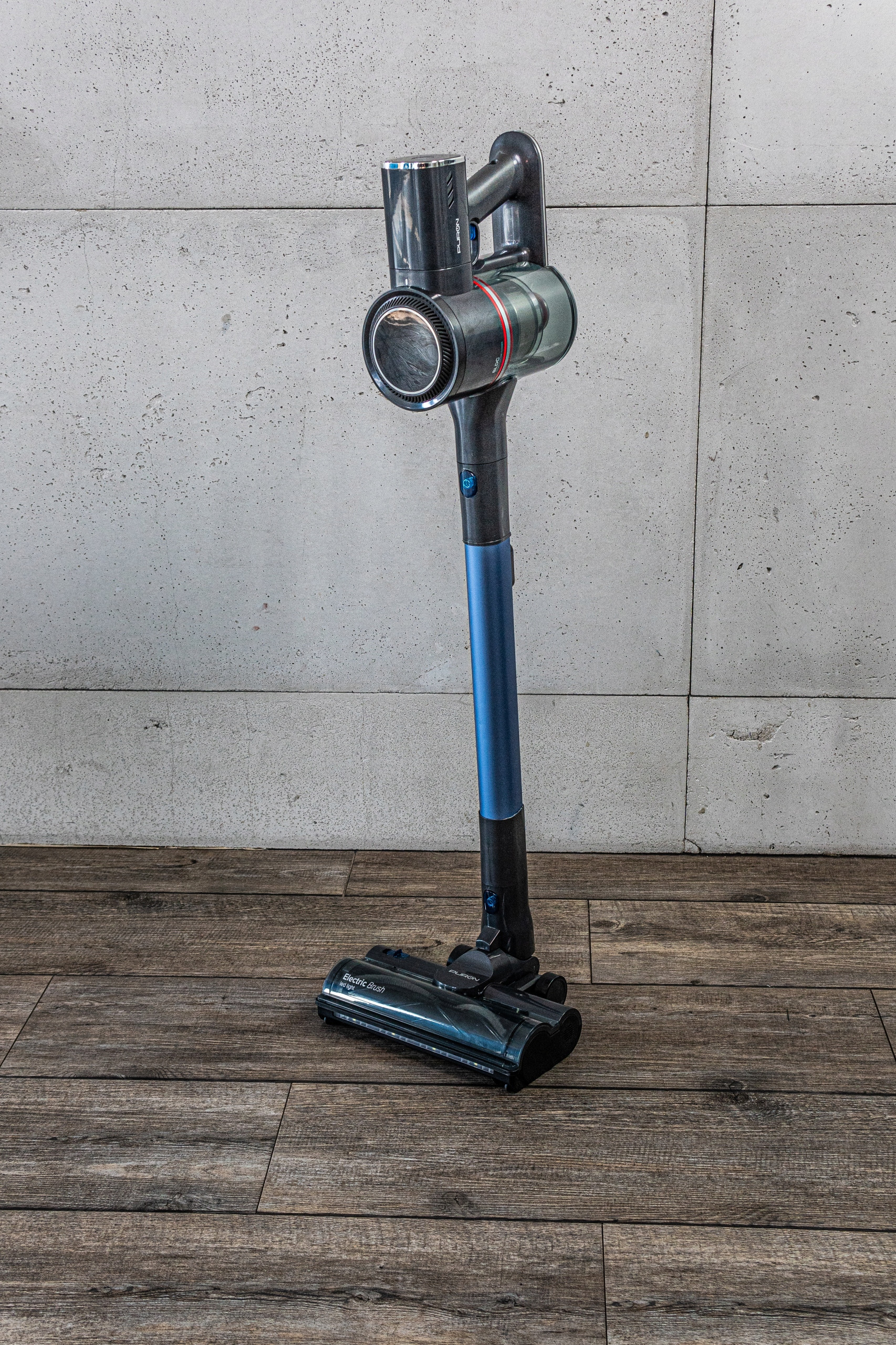 Pojemny zbiornik na zanieczyszczenia – mniej opróżniania, więcej sprzątania