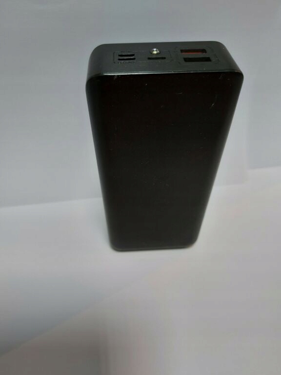 Wysoka moc wyjściowa 18 W – Szybkie ładowanie