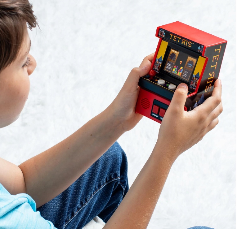 Gra Tetris Arcade Classics – Idealna dla dzieci powyżej 8. roku życia