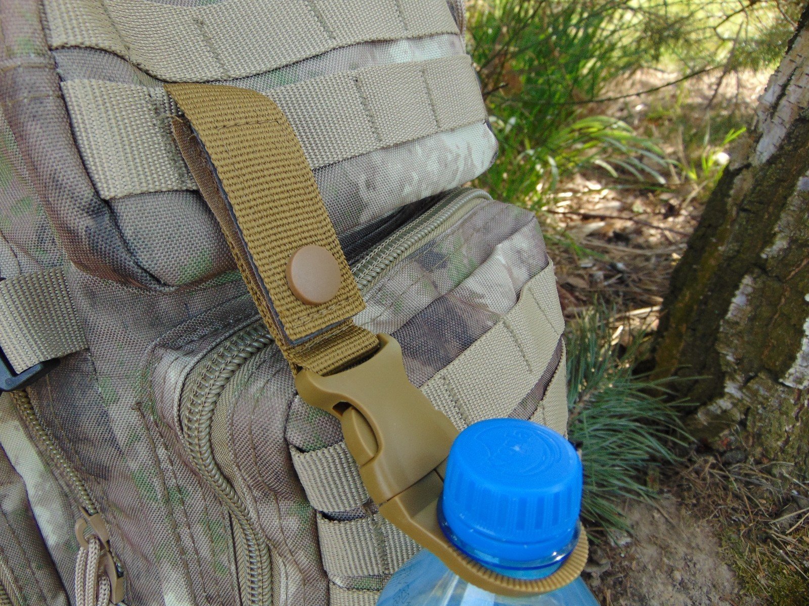 uchwyt-na-butelke-molle-mfh-8.jpg