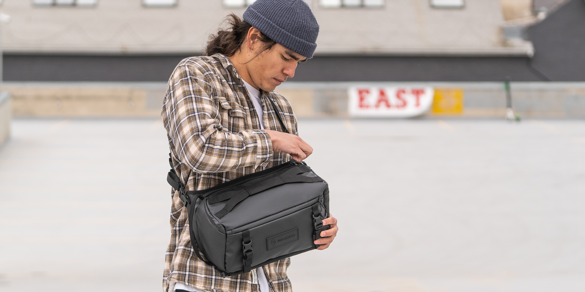 Torba fotograficzna Wandrd Rogue Sling 9 l - pomarańczowa - Noś tak jak lubisz