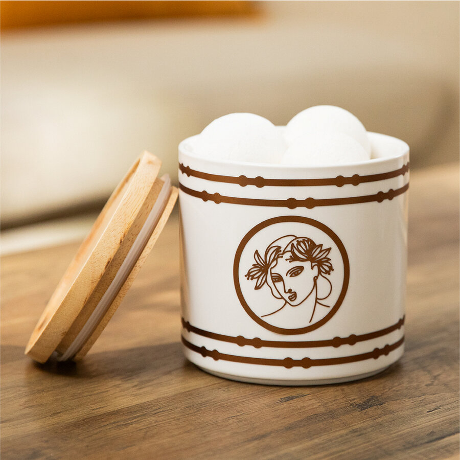 Wszechstronność materiałów – Wycinaj z ponad 100 różnymi materiałami