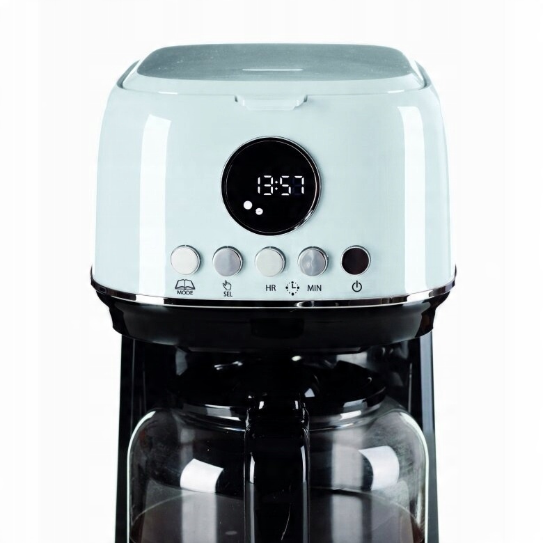 Intuicyjny wyświetlacz LED i funkcja podtrzymywania temperatury