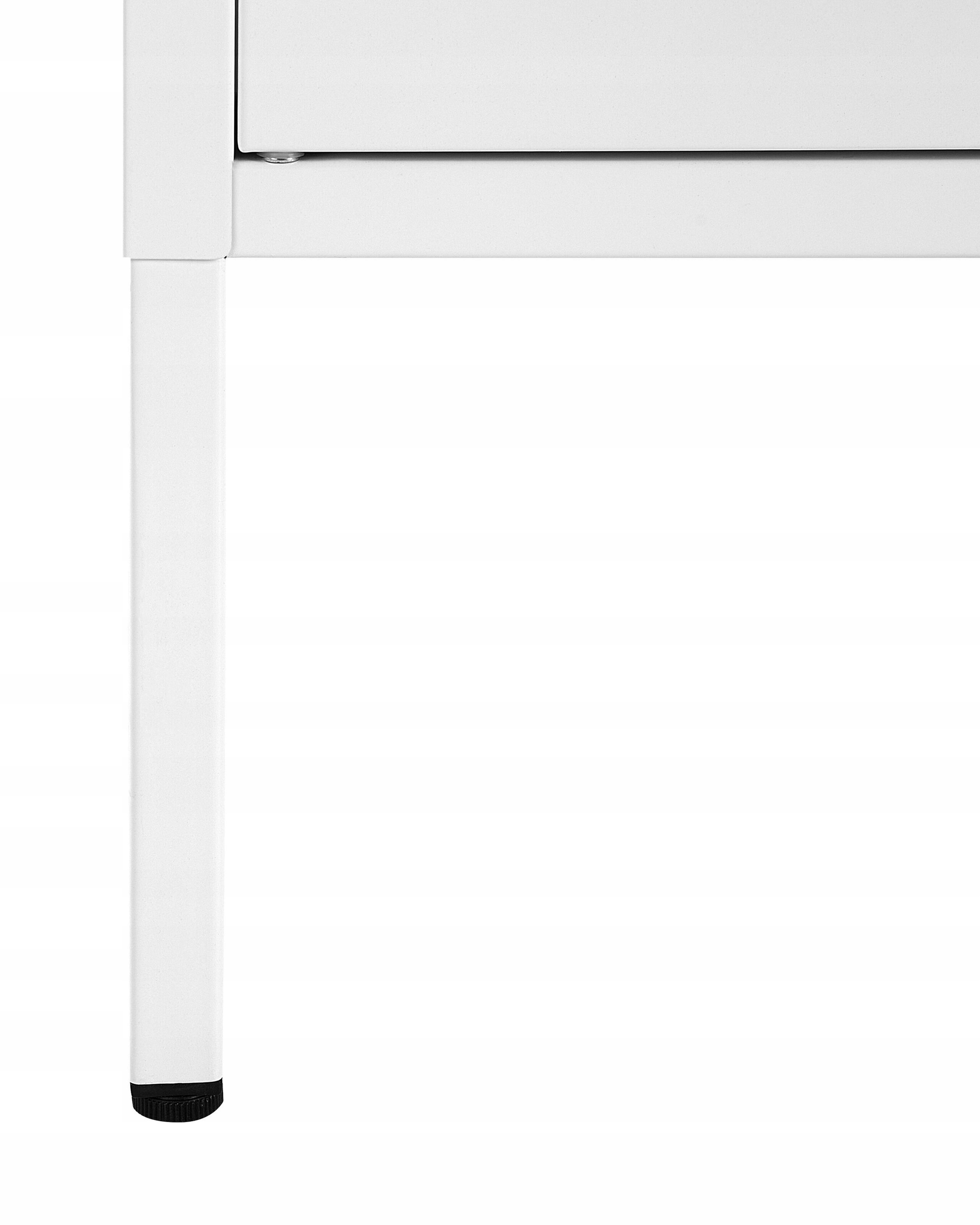 Wytrzymała konstrukcja z malowanej proszkowo stali