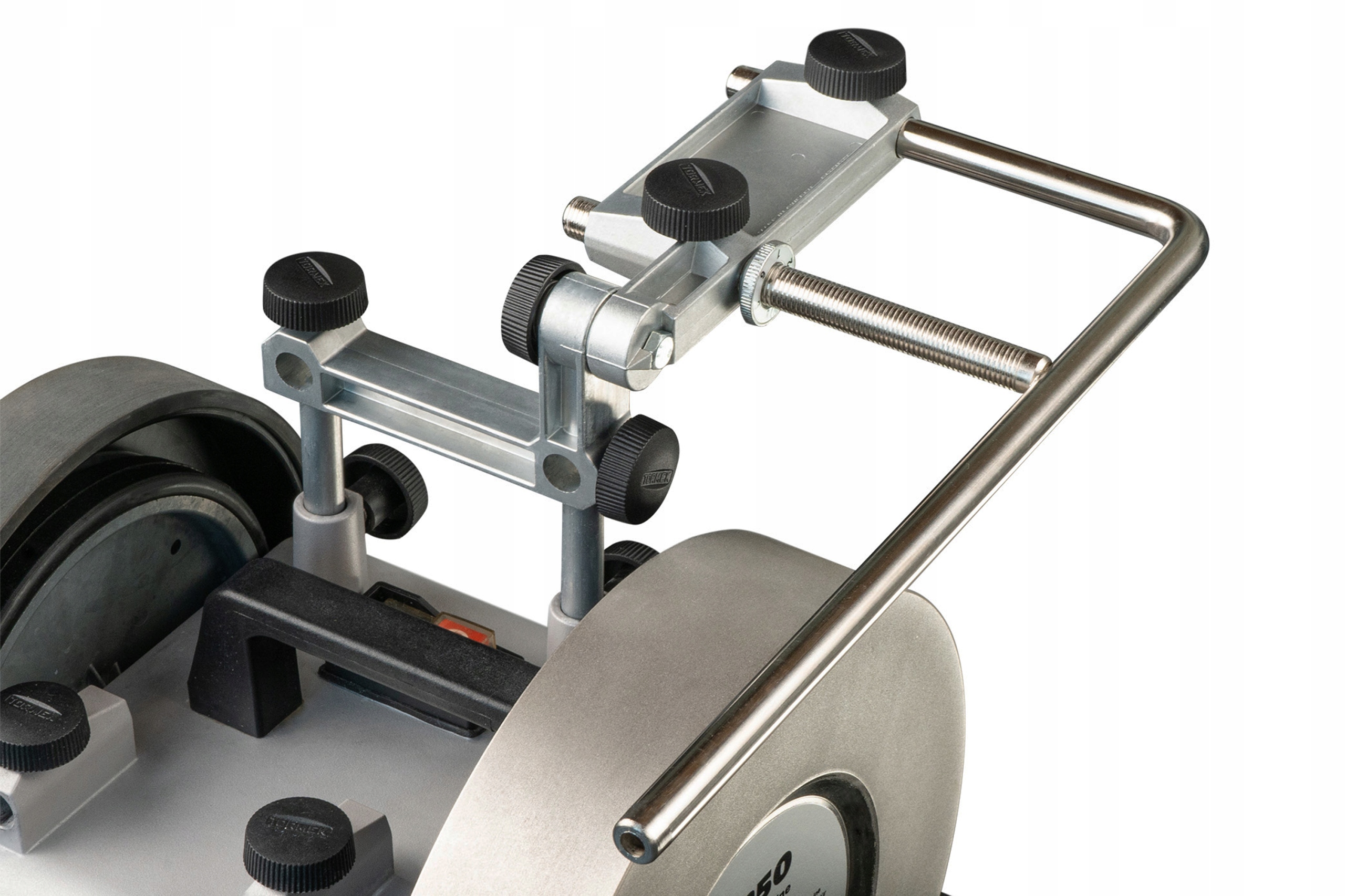 Ułatwiony dostęp do ostrzenia noży z krawędzią wleczoną