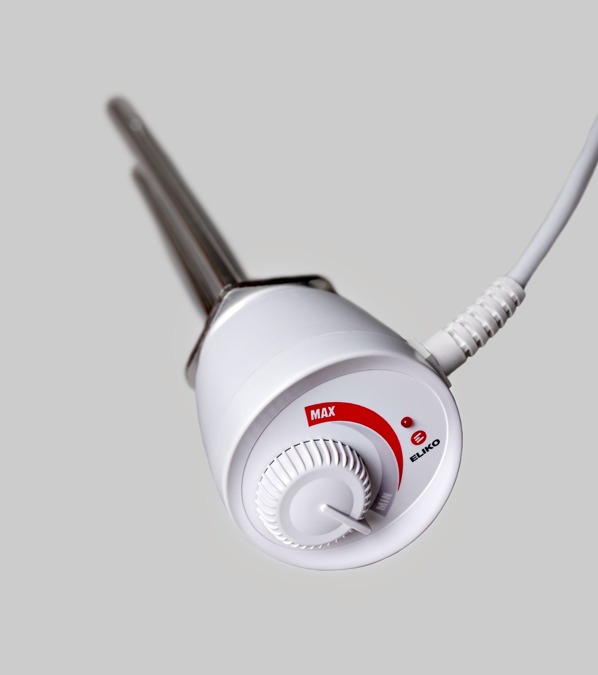 Wysoka moc grzewcza 3000W z termostatem