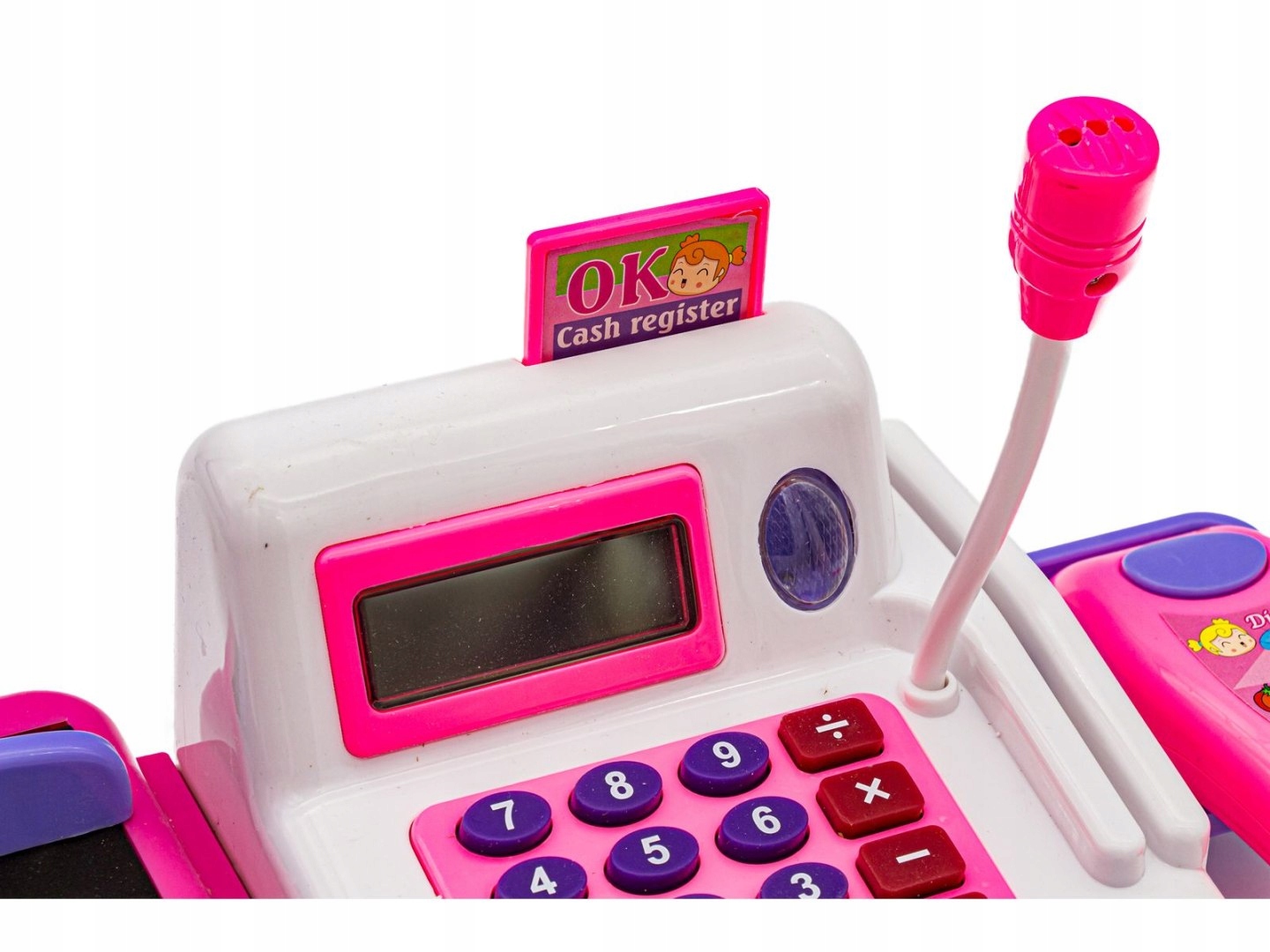 Wysokiej jakości akcesoria - koszyki, wózek i produkty spożywcze