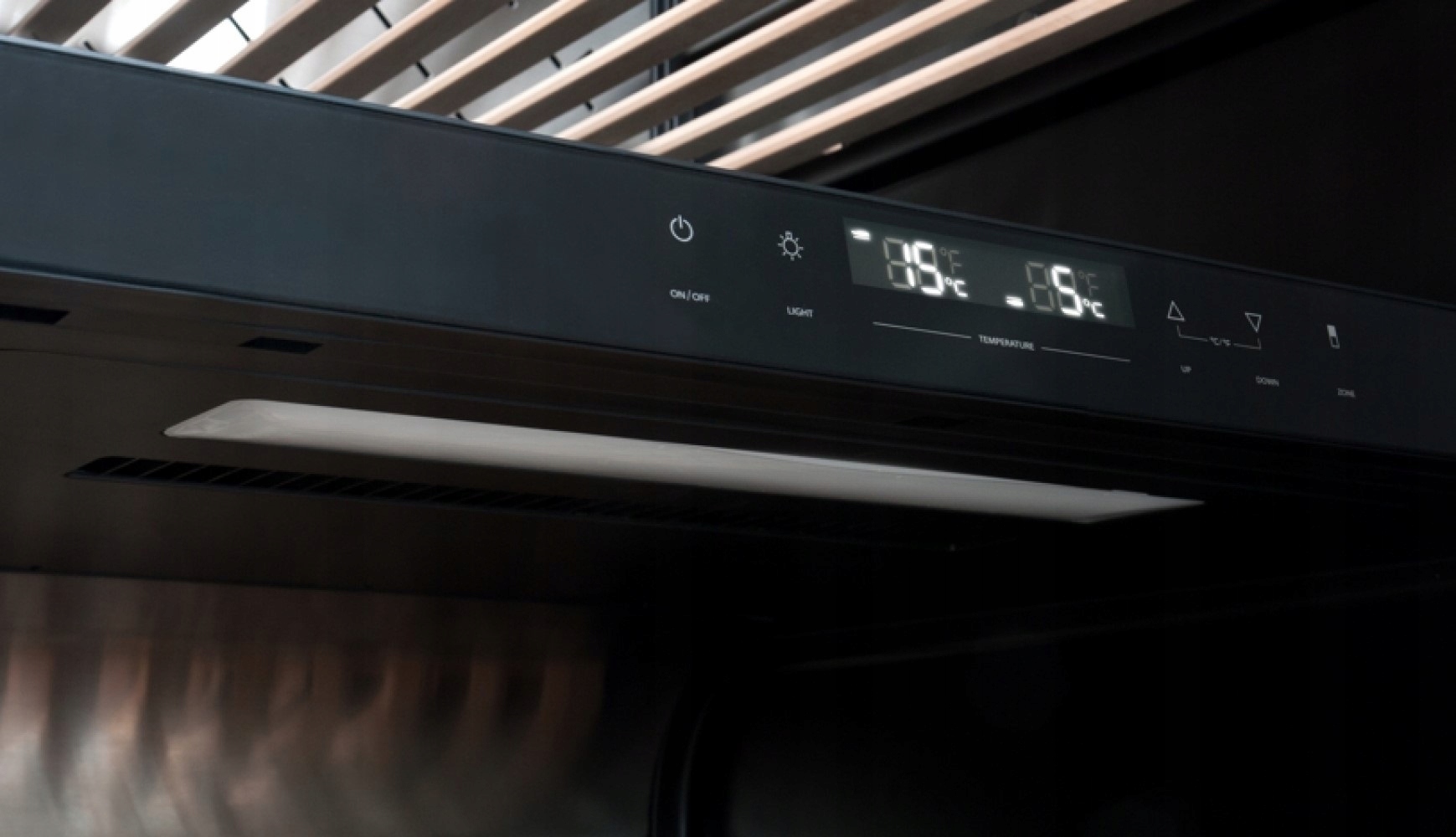 Chłodziarka do wina Berg BRGWM193D – Idealne przechowywanie dla Twojego wina