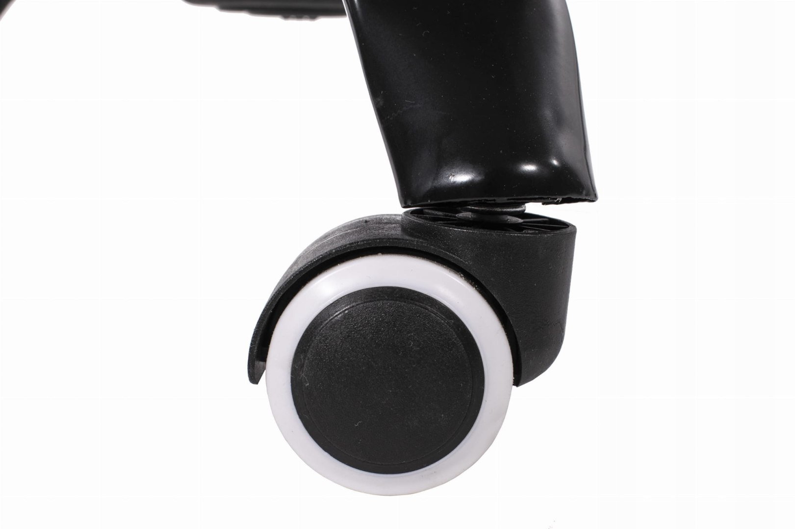 Wysokiej jakości materiały – ekoskóra i chromowana podstawa