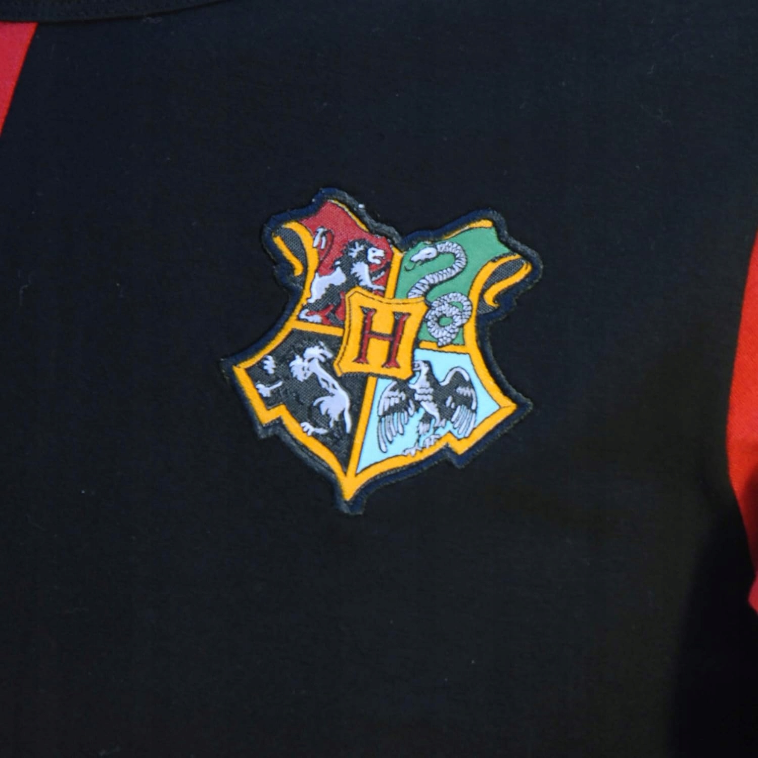 Tematyka i design – Koszulka inspirowana Turniejem Trójmagiczny