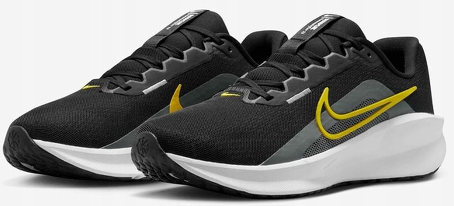 Specjalistyczna wkładka dopasowująca się do stopy