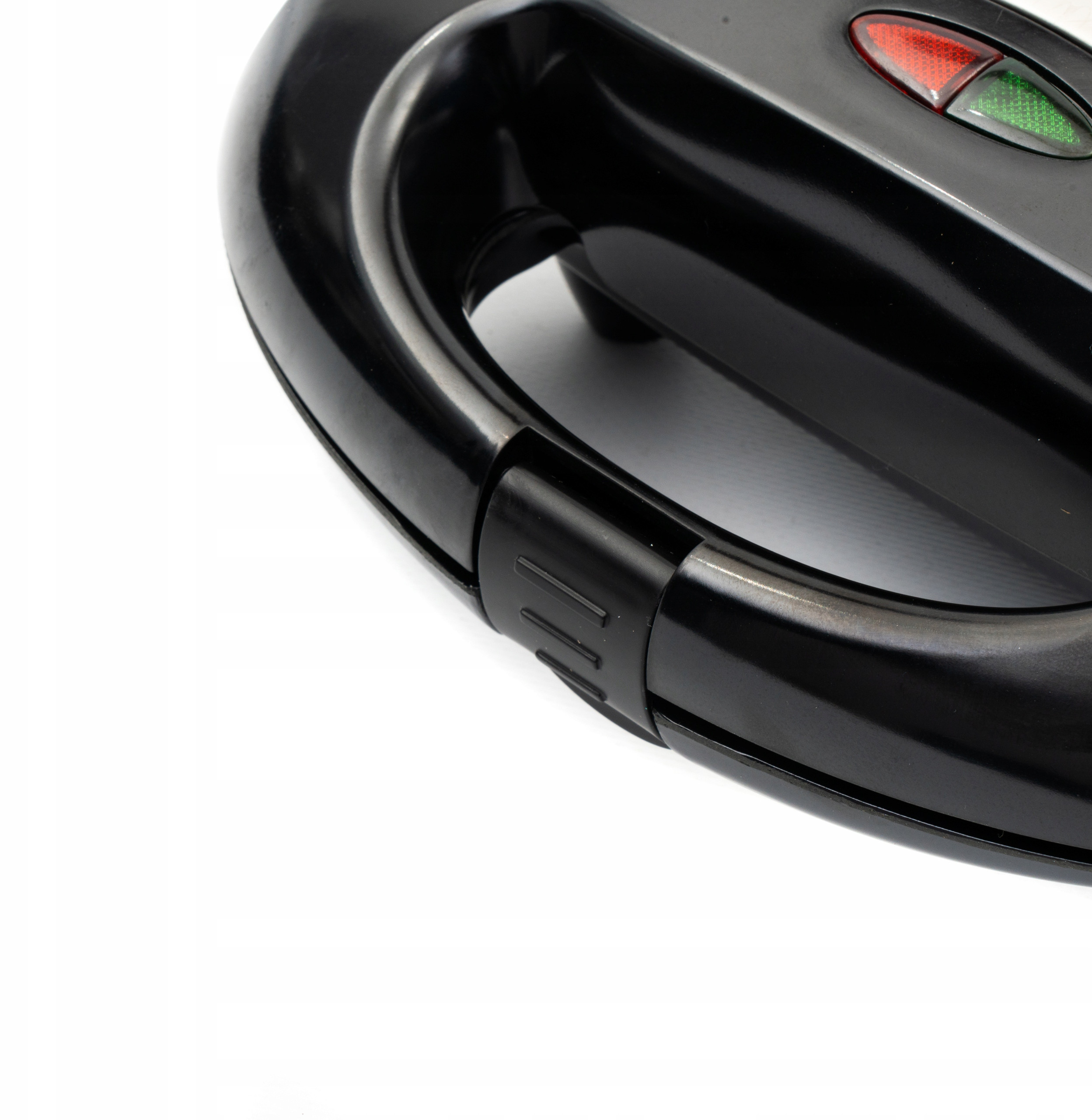 Izolowana termicznie obudowa i uchwyt – Bezpieczeństwo w kuchni