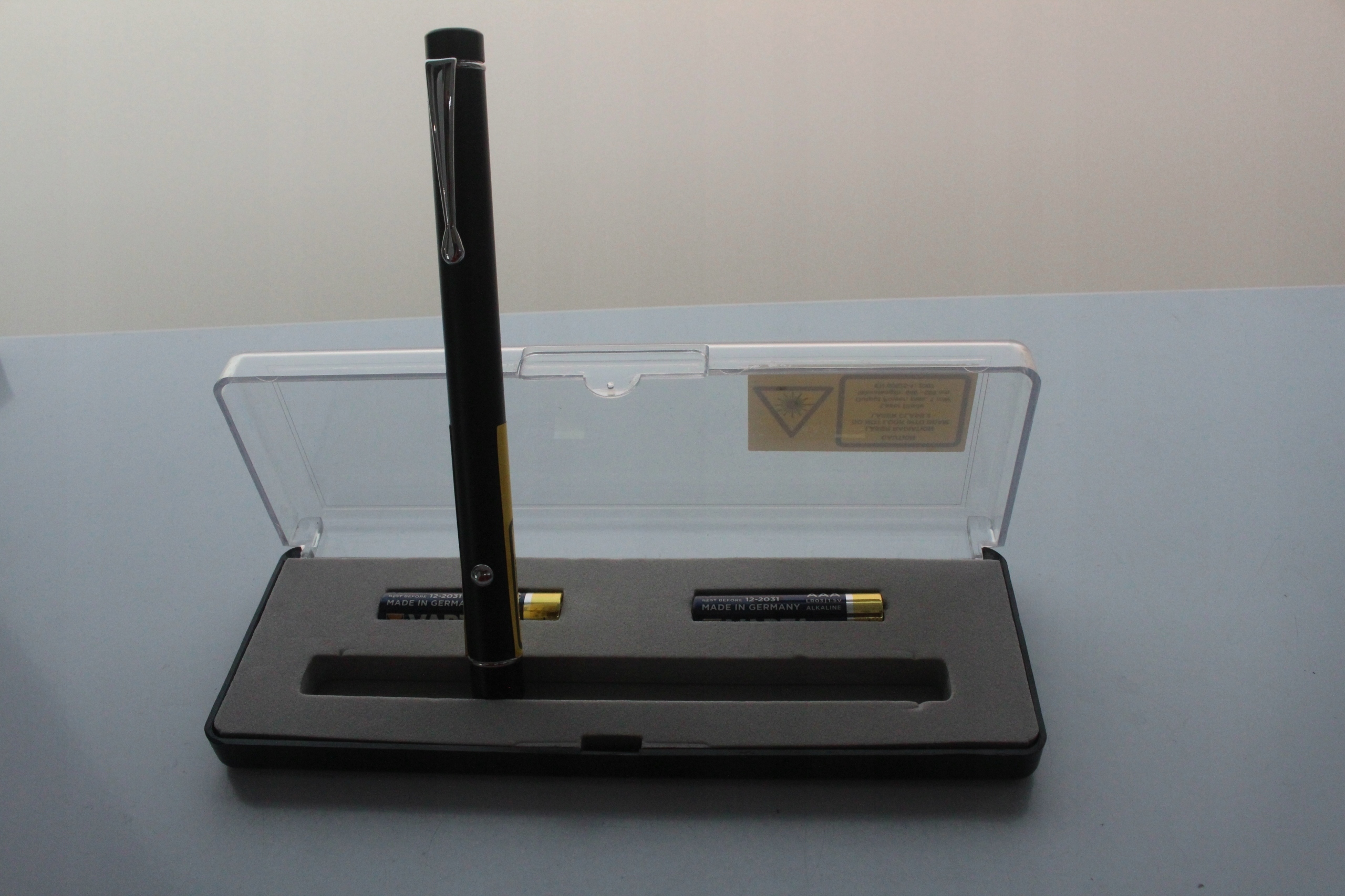 Czerwona wiązka laserowa – Wyraźne i czytelne wskazania