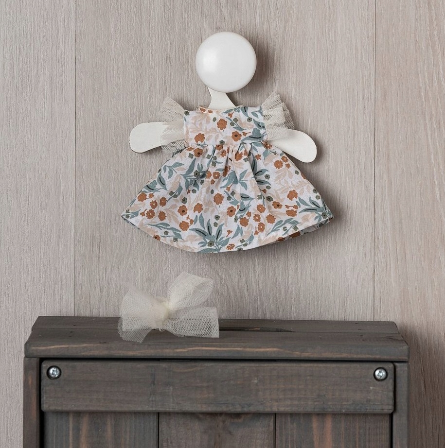 Urocze dodatki: tiulowa opaska na głowę