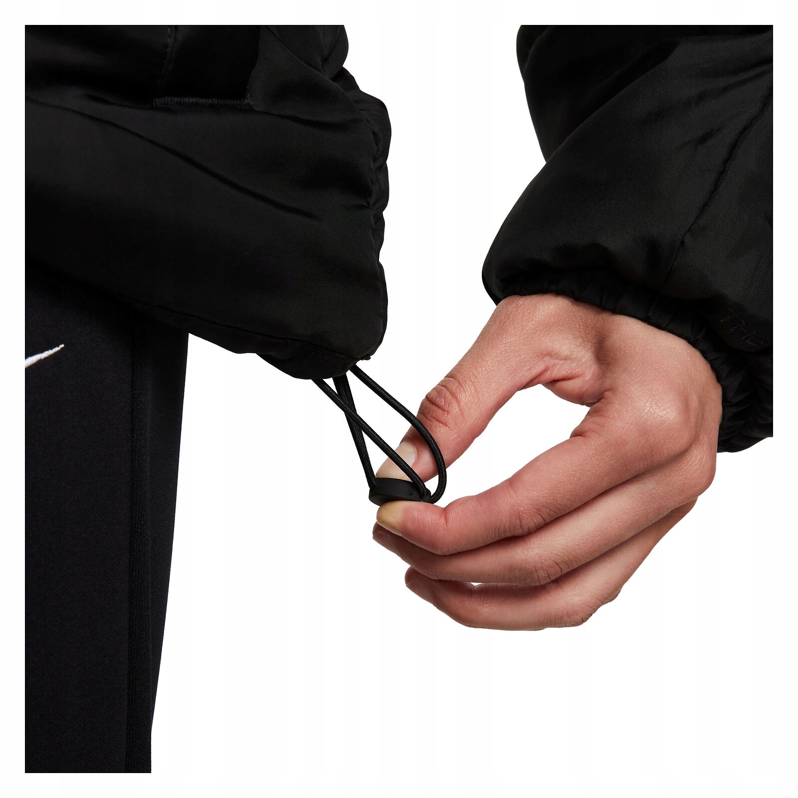 Regulowany kaptur i pas – Idealne dopasowanie dla komfortu