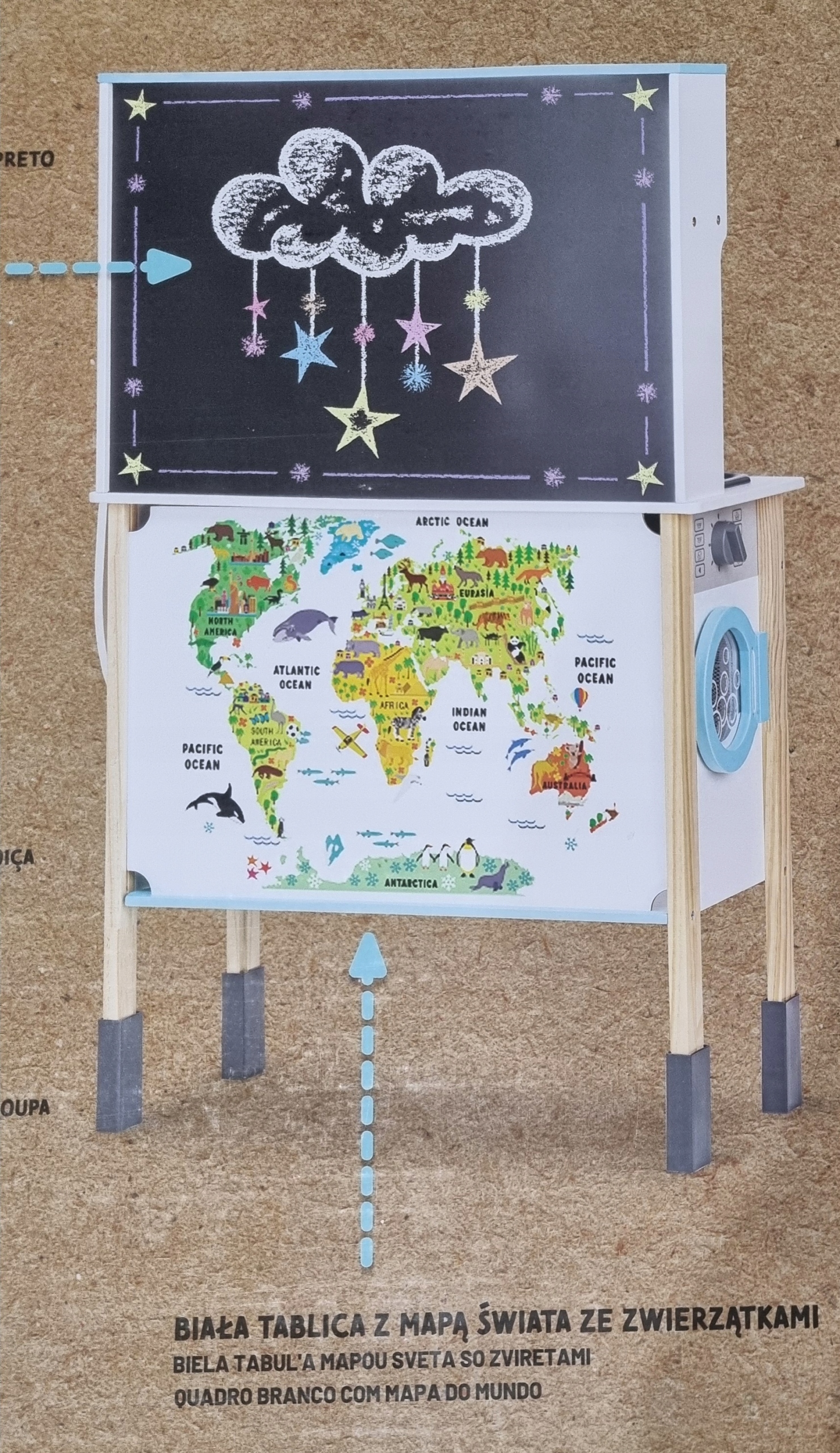 Tablica kredowa i mapa świata – Edukacyjne elementy w zabawie