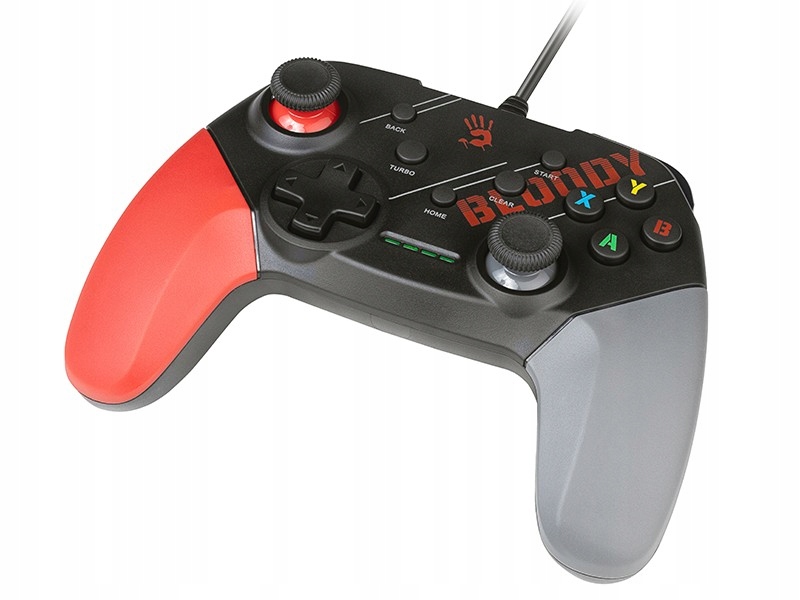 Precyzyjne sterowanie dzięki joystickom 360°