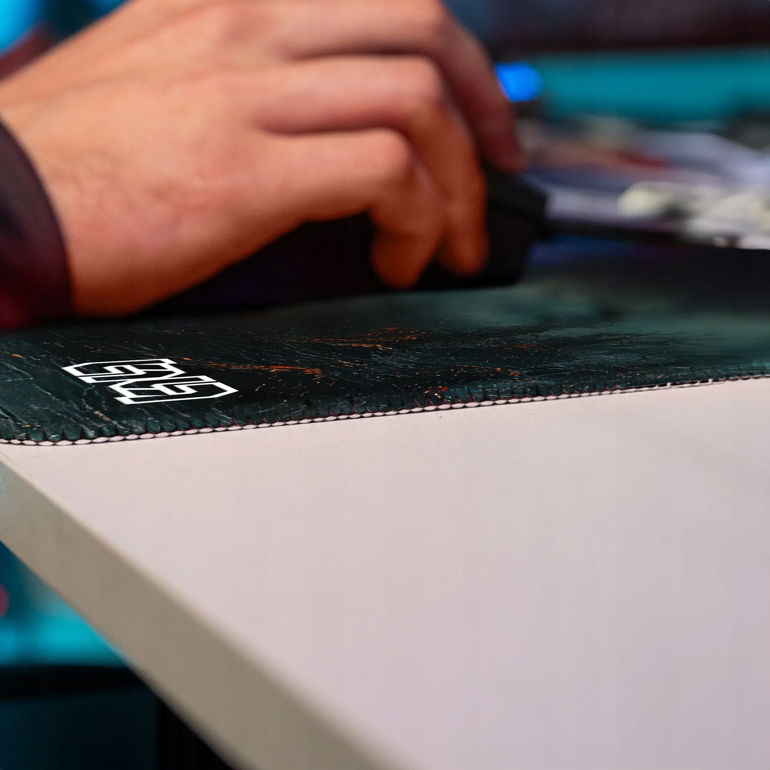 Wsparcie dla nadgarstków – Komfort podczas długich sesji