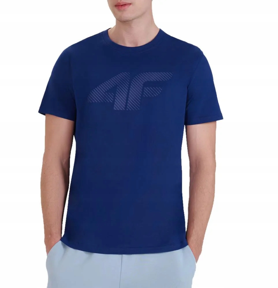 Komfort i styl – Dlaczego warto wybrać koszulkę 4F?