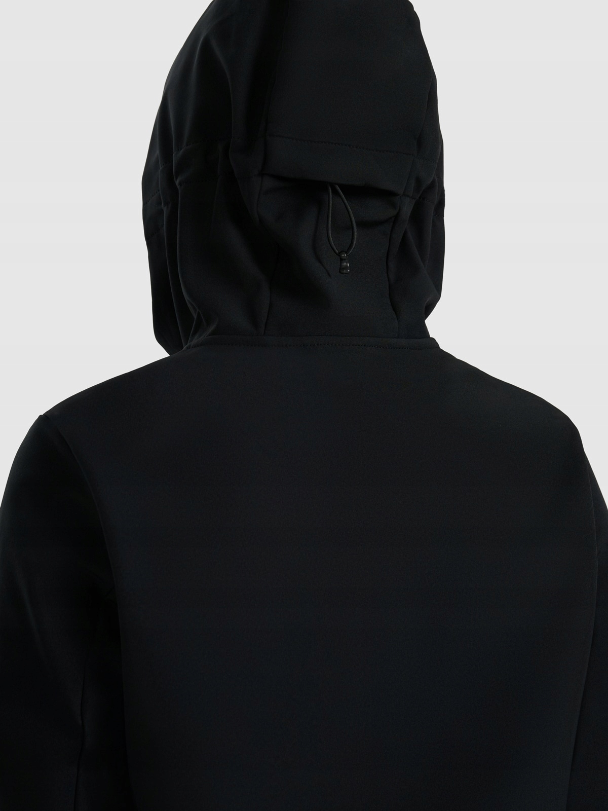 Regulowany kaptur 3D – Komfort i funkcjonalność