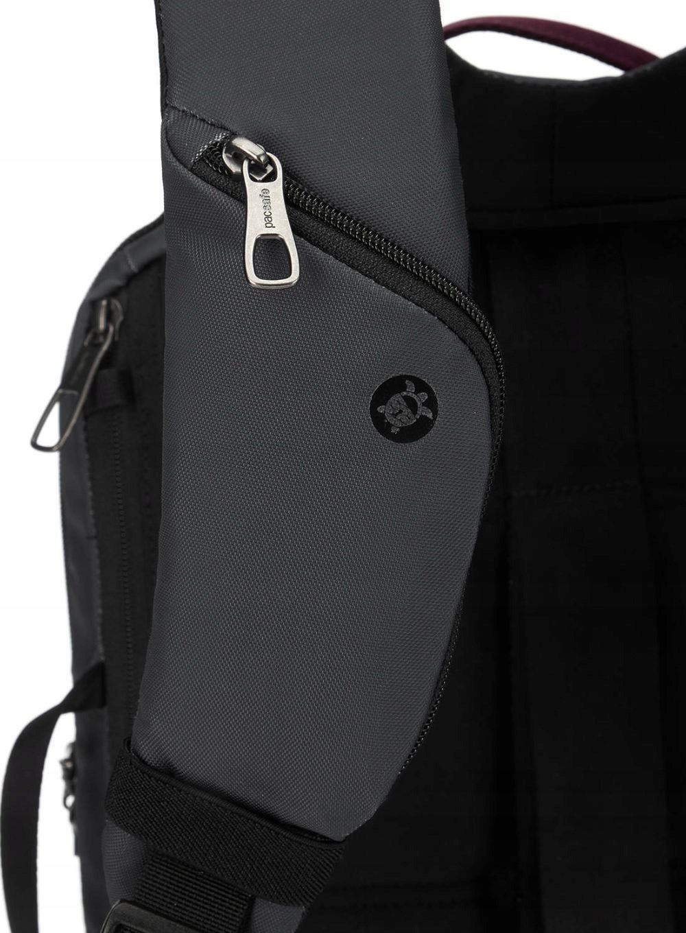 Antykradzieżowe funkcje plecaka Pacsafe