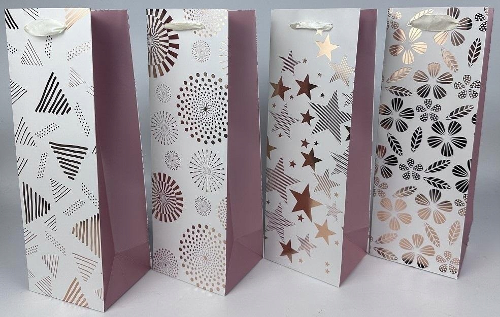 Wysokiej jakości materiały i złocone elementy ozdobne