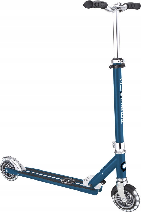 Aluminiowa konstrukcja z chromowanym wykończeniem