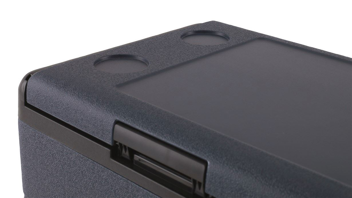 Wbudowany port USB 5V/1A – wygodne ładowanie urządzeń