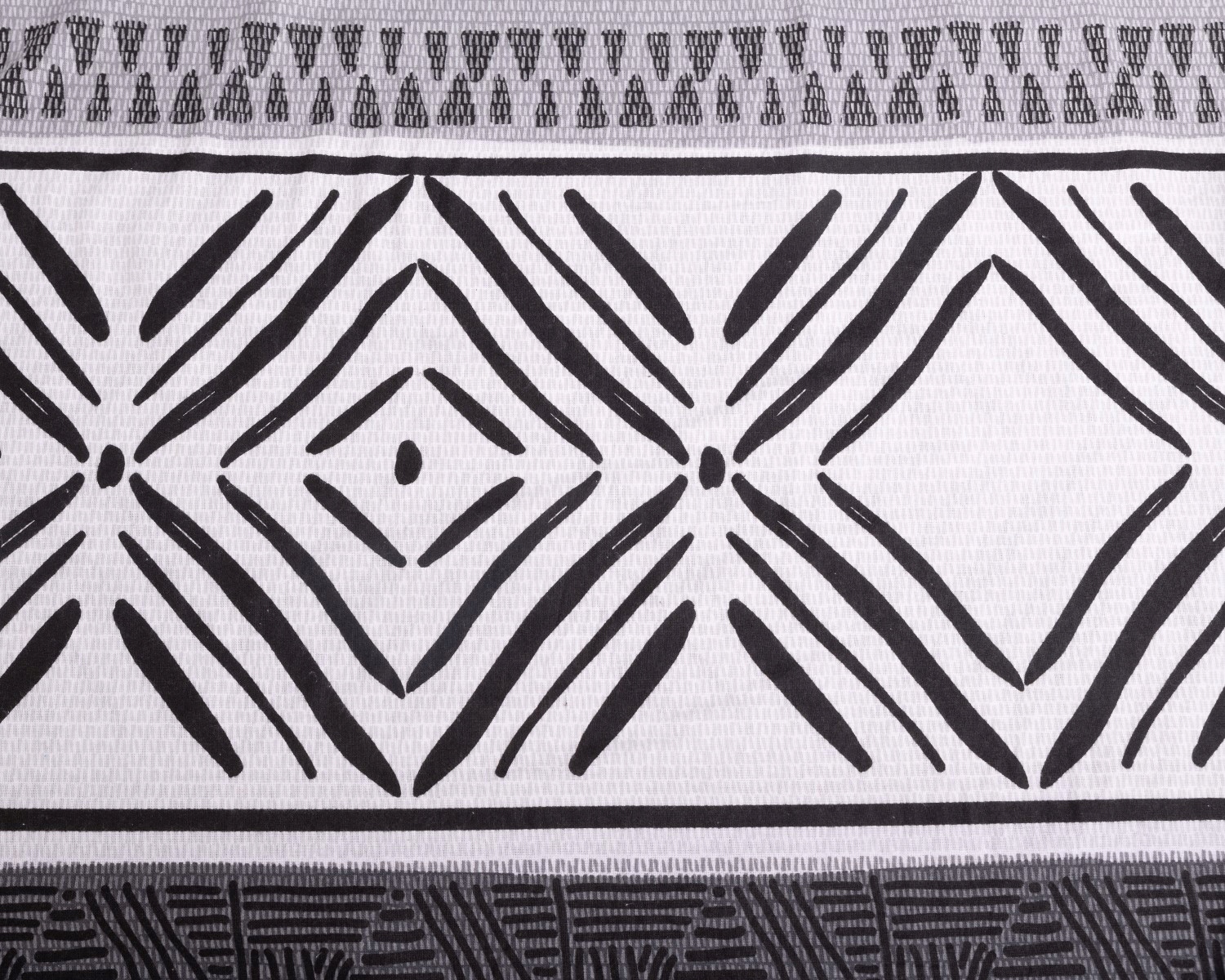 Modny wzór geometryczny w szarym kolorze