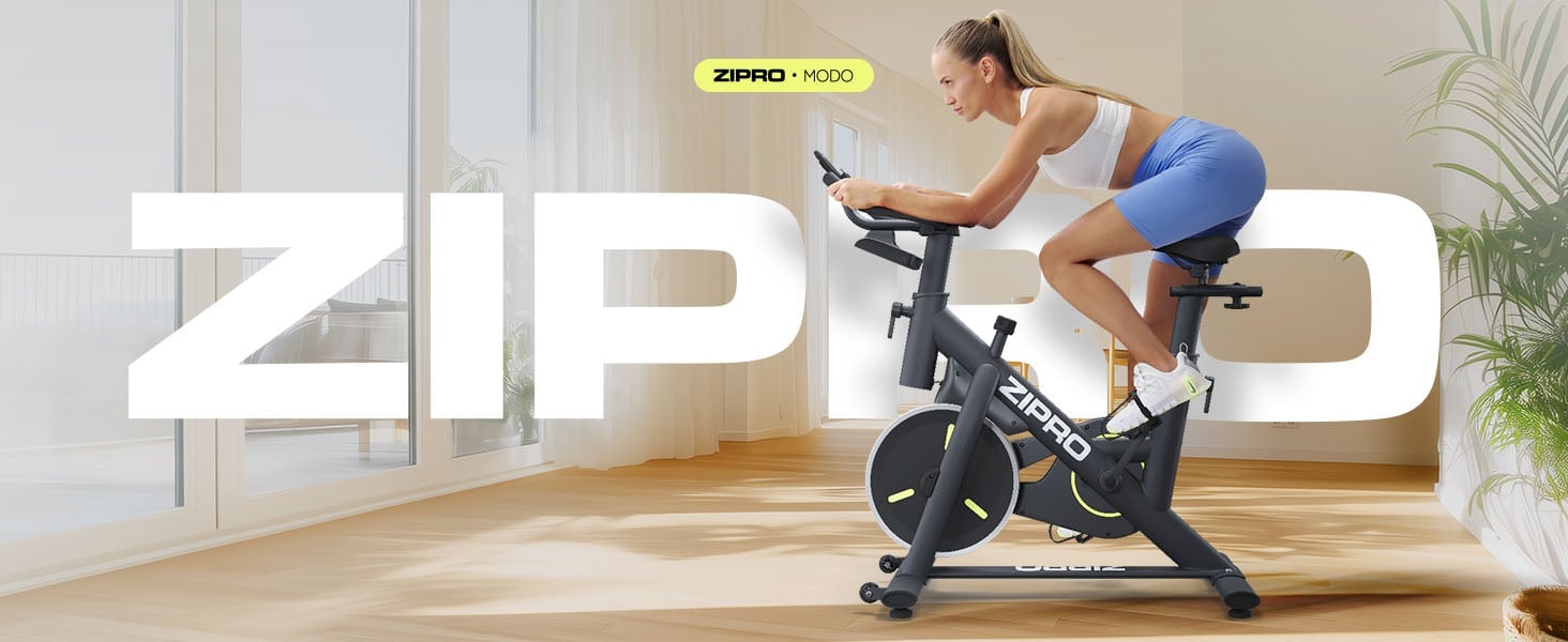 Rower spinningowy ZIPRO Modo - kobieta trenująca w domu na rowerze spinningowym ZIPRO Modo