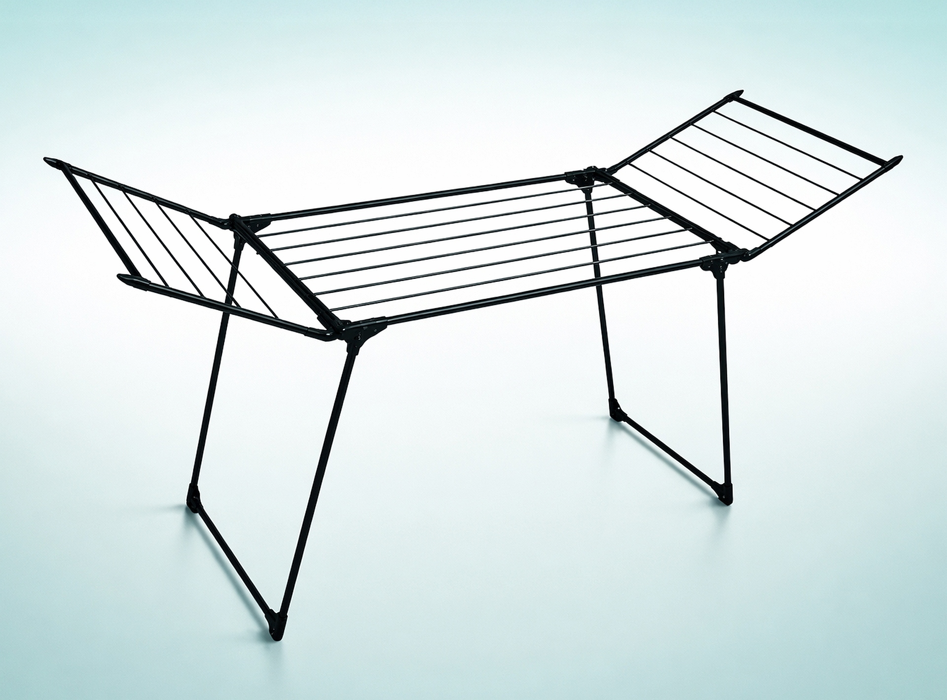 Blokada skrzydeł i zaślepki na nogach – wygodne i bezpieczne suszenie