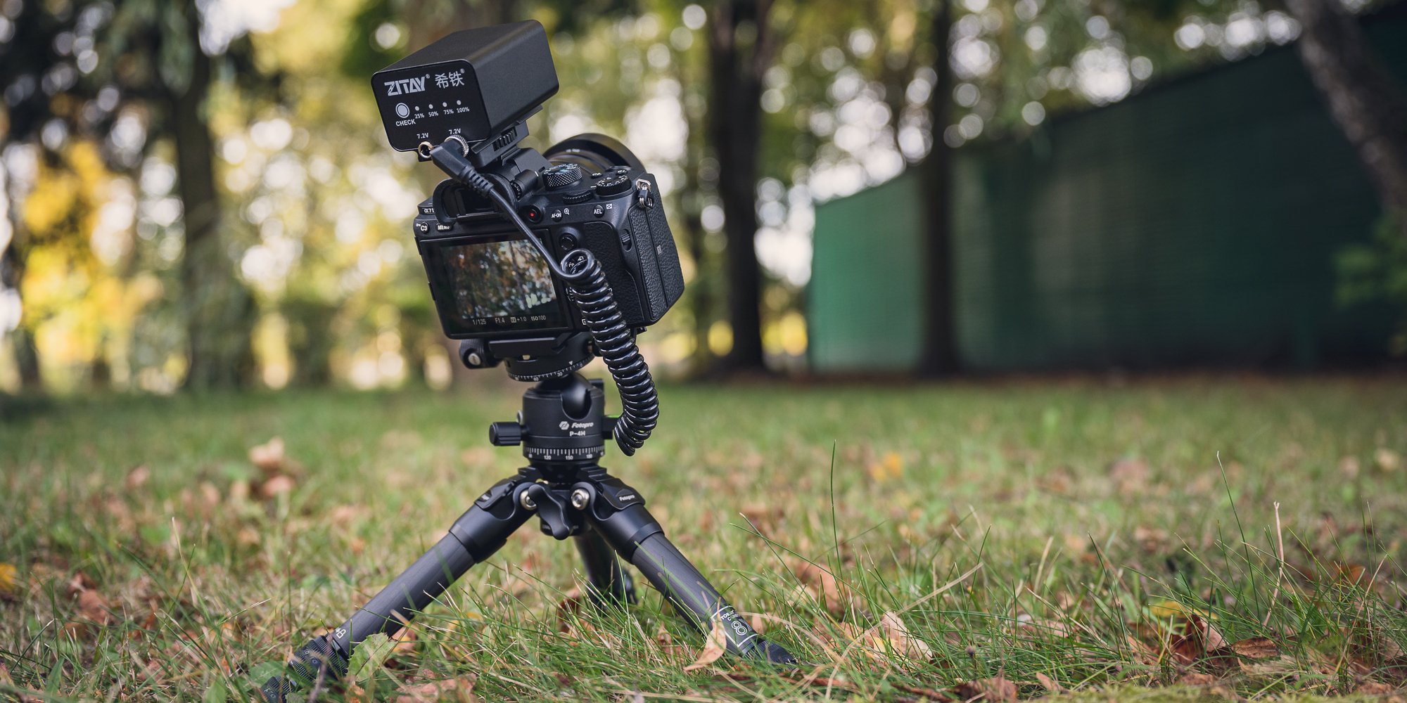 Zestaw zewnętrznego zasilania Zitay do NP-FZ100 - Wygodny montaż