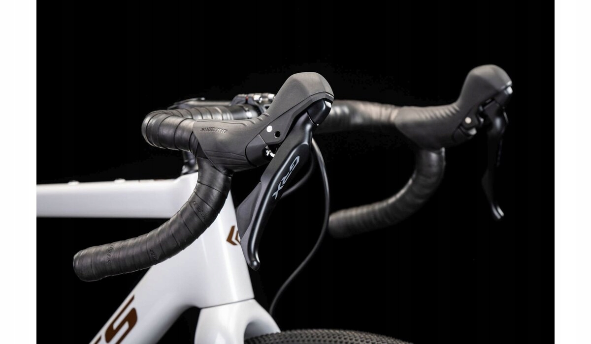 Opony Schwalbe 700x45C – Komfort i przyczepność na różnych nawierzchniach