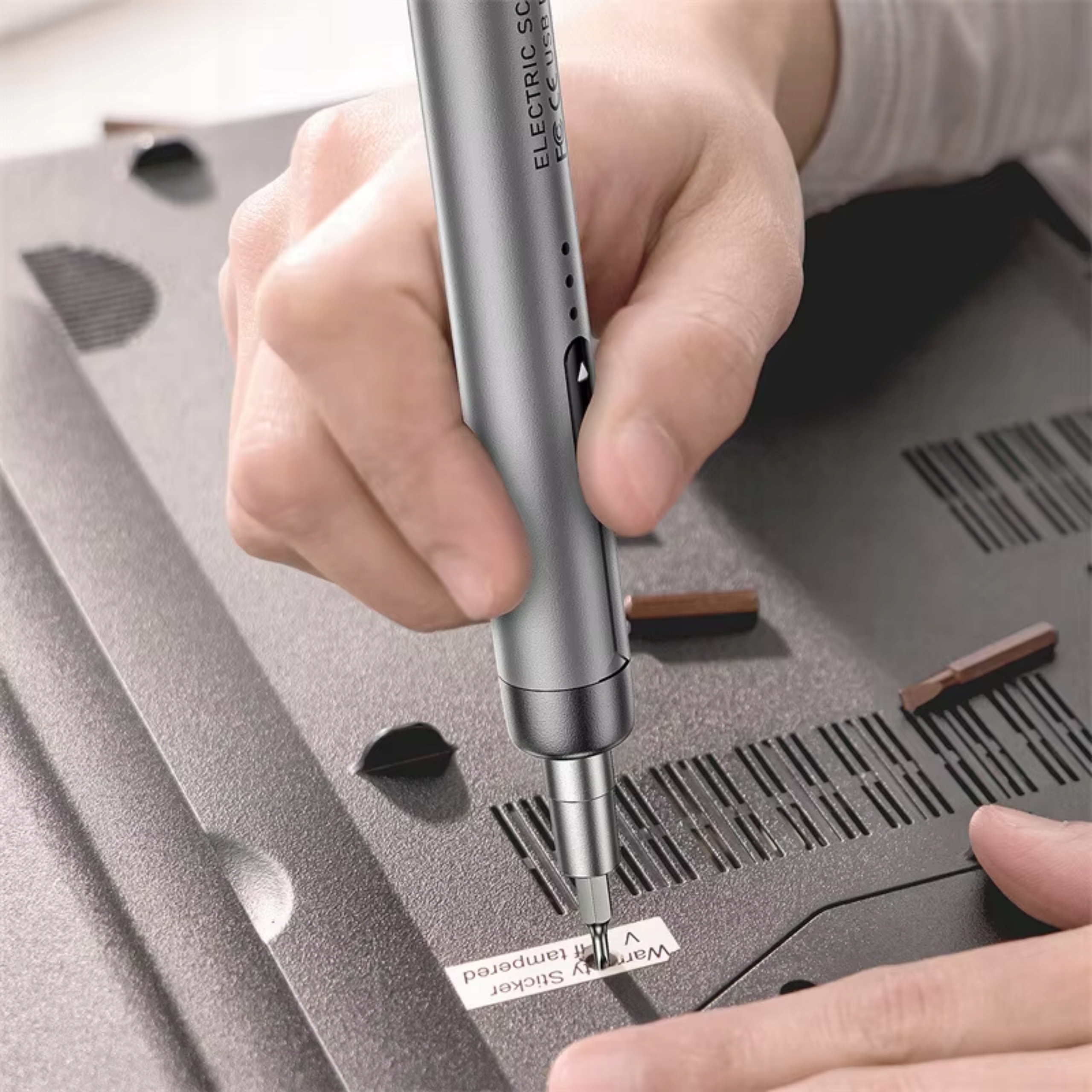 Praktyczne etui z magnetyzerem – Organizacja i łatwość użycia