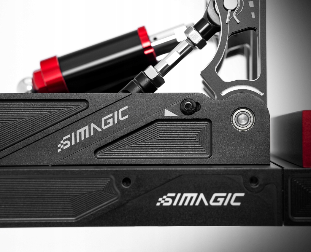 Zdominuj tor wyścigowy z technologią Simagic