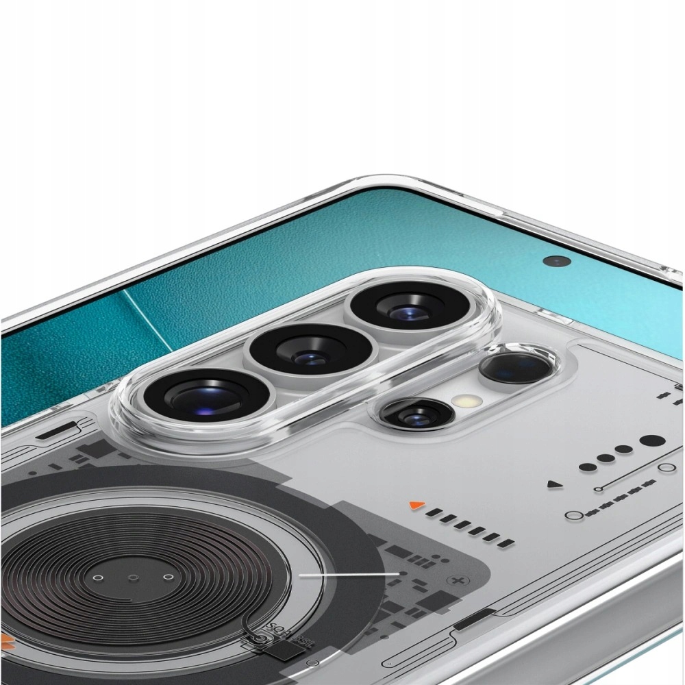 Precyzyjne wycięcia dla łatwego dostępu