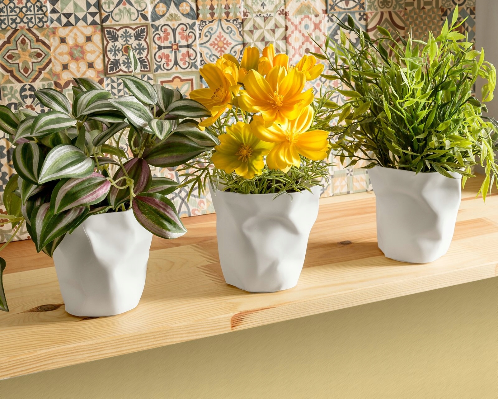 Wszechstronne zastosowanie – Idealne do biura, łazienki i jako osłonki na rośliny