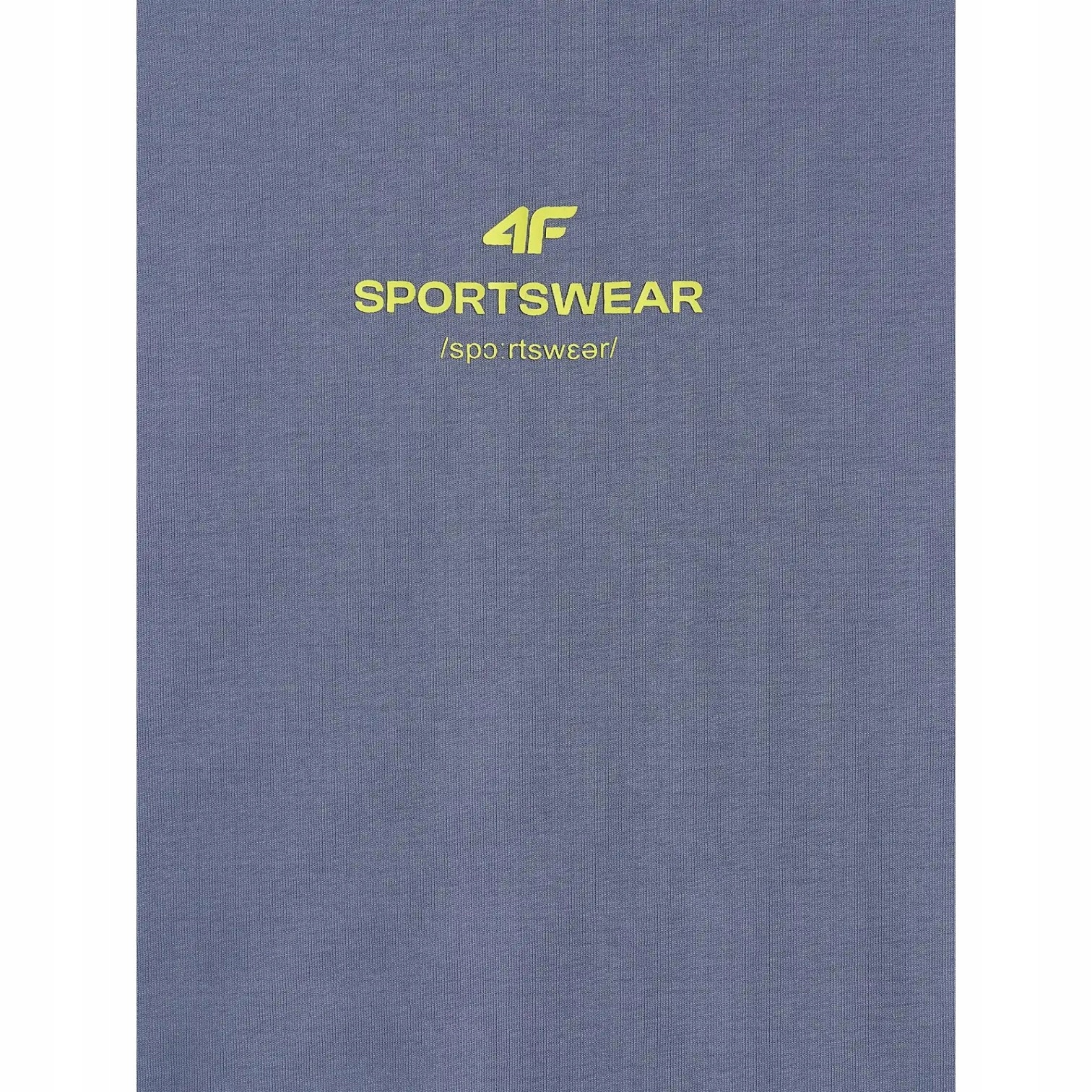 Minimalistyczny design z subtelnym logo – Uniwersalność w każdej stylizacji