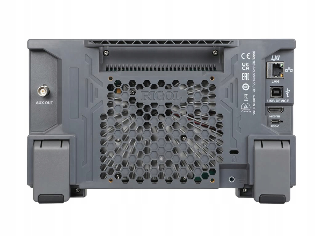 Kompaktowy design i wszechstronność interfejsów