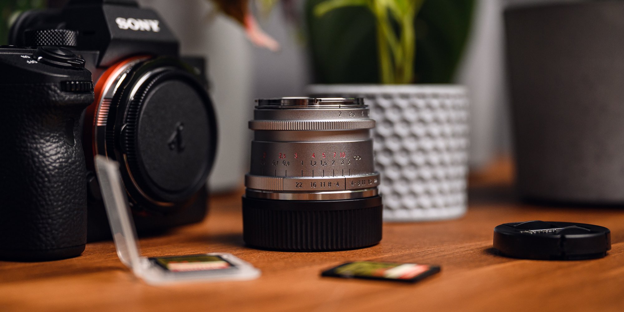Obiektyw Voigtlander Ultron II Vintage Line 28 mm f/2,0 do Leica M - srebrny