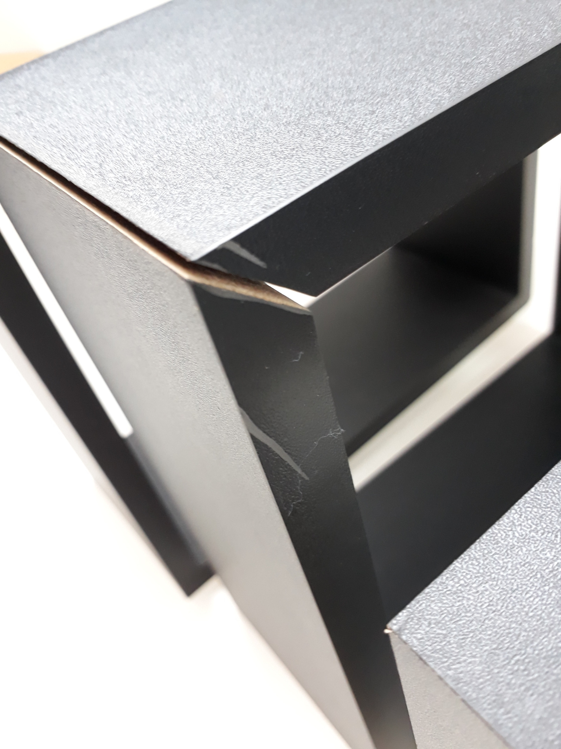 Wysoka jakość materiałów – trwały MDF