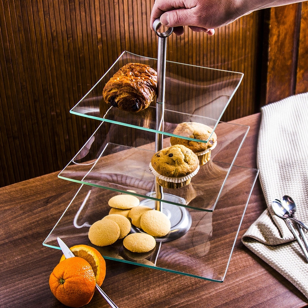 Idealna do serwowania ciast, serów i owoców