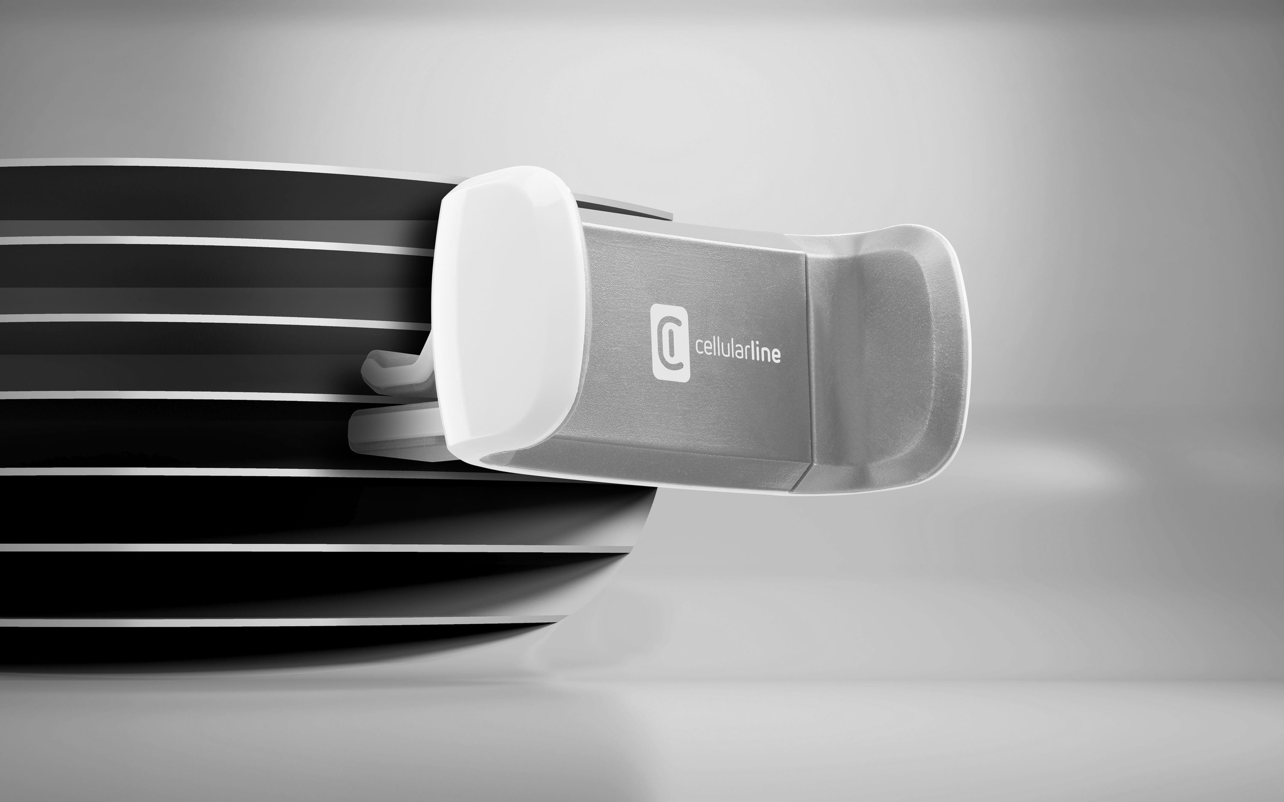 Wygodne mocowanie do kratki wentylacyjnej