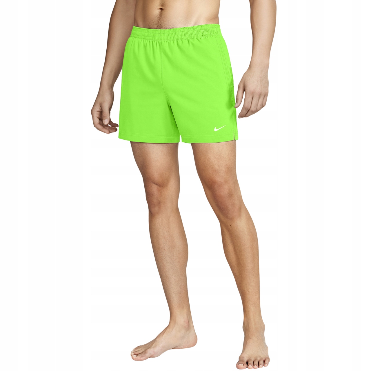 Odzież do sportów wodnych Nike NESSF560 – Komfort i styl na plaży