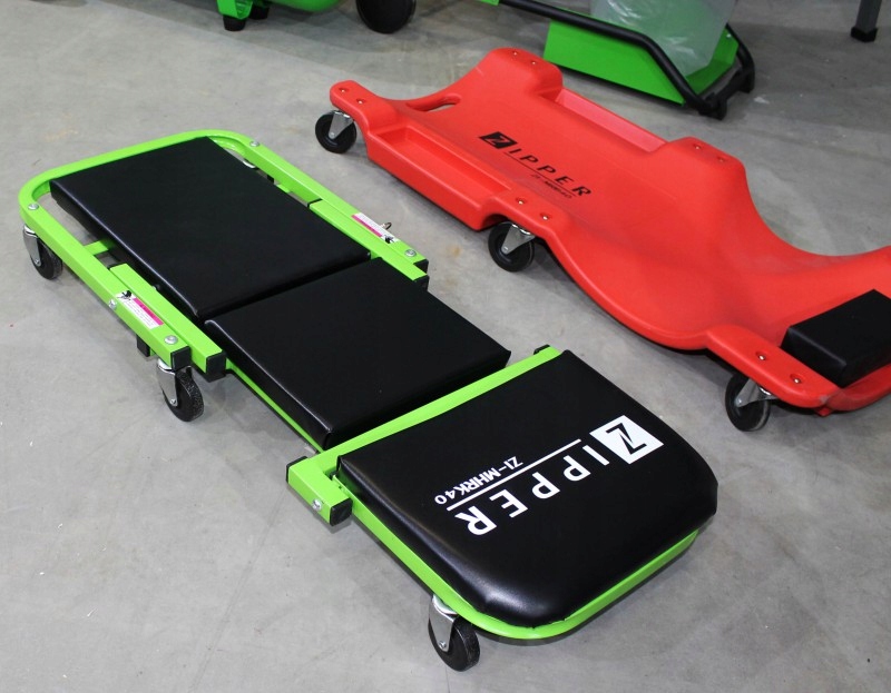 Zipper ZI-MHRK40 – Mobilna leżanka warsztatowa dla mechaników