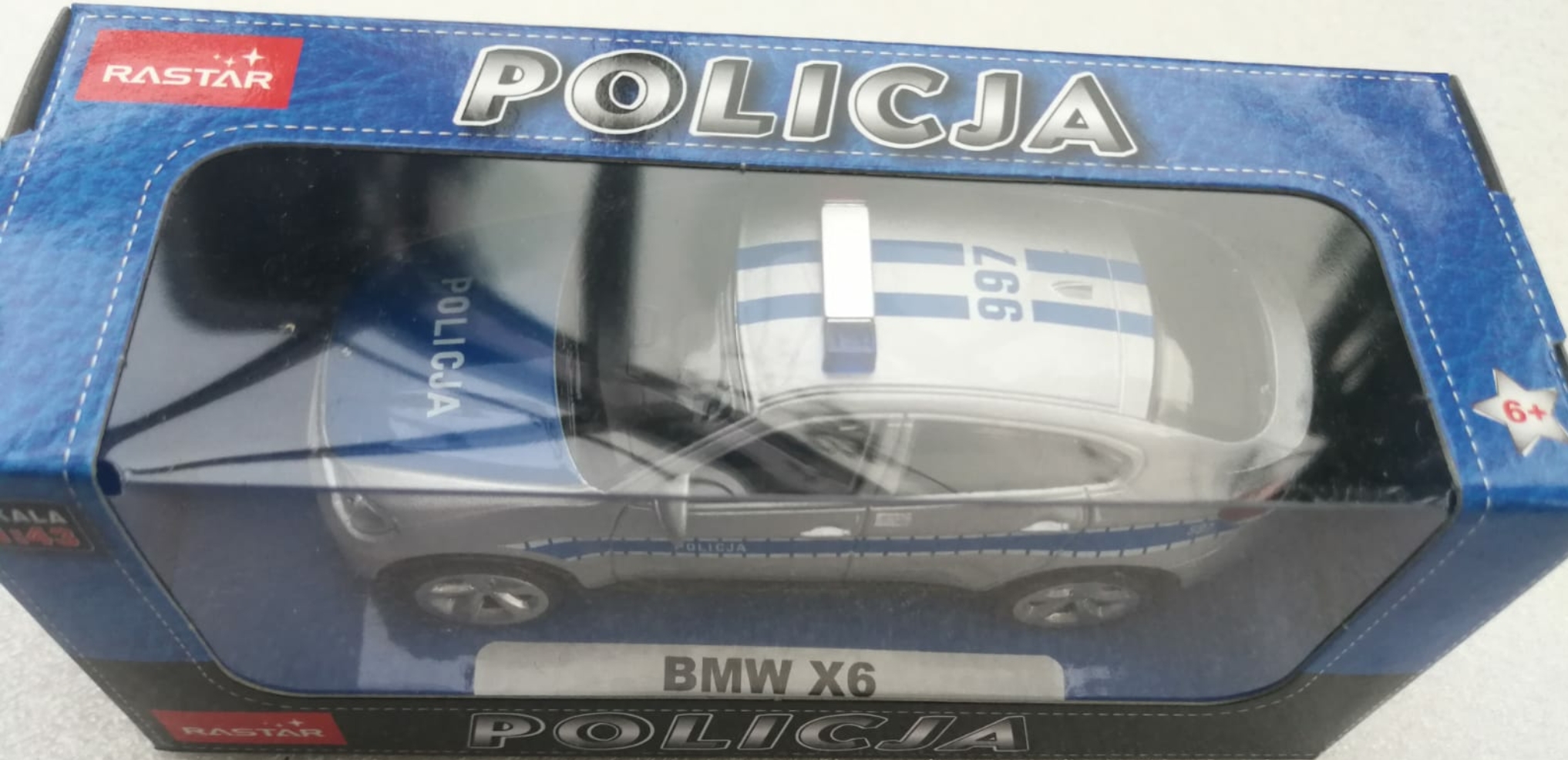 Wysokiej jakości wykonanie z metalu i plastiku