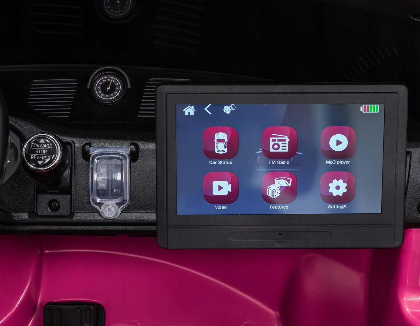 Nowoczesne funkcje audio – Radio FM, Bluetooth i wbudowany tablet MP4
