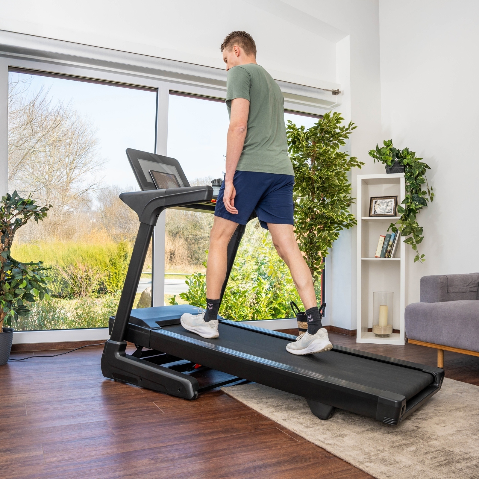 Komfortowy pas biegowy o wymiarach 150 x 51 cm