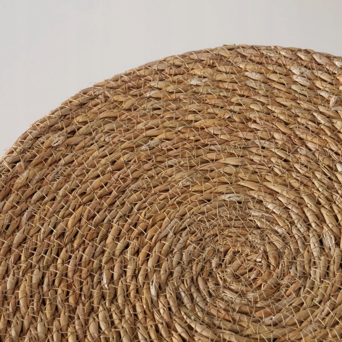 Ręczne wykonanie – Jakość i precyzja w każdym detalu